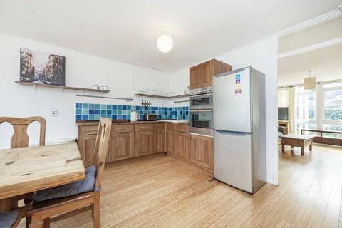3 bedroom house to rent, Blenheim Gardens, London SW2