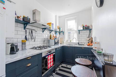 3 bedroom apartment for sale, Monson Road, London, NW10