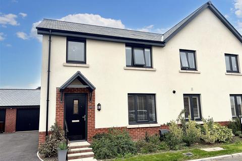 undefined, Victoria Mead, Topsham