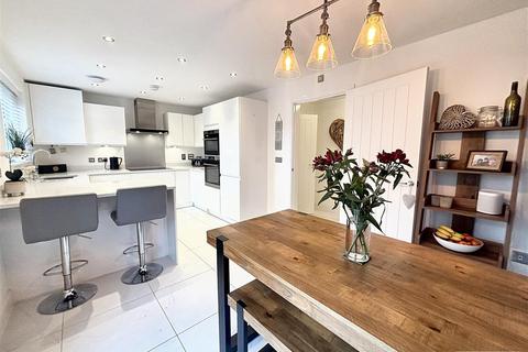 undefined, Victoria Mead, Topsham