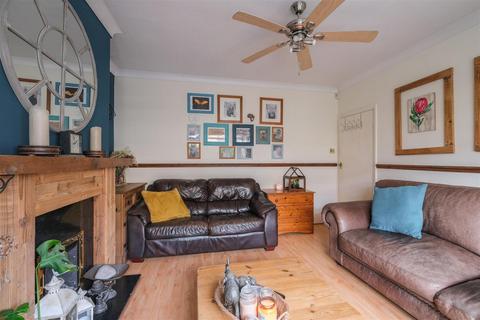 3 bedroom end of terrace house for sale, Marion Street, Brighouse
