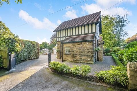 4 bedroom detached house for sale, Birkby Road, Huddersfield, HD2