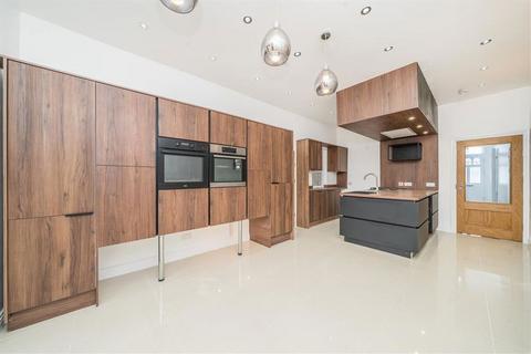 5 bedroom house to rent, St. Leonards Road, London SW14