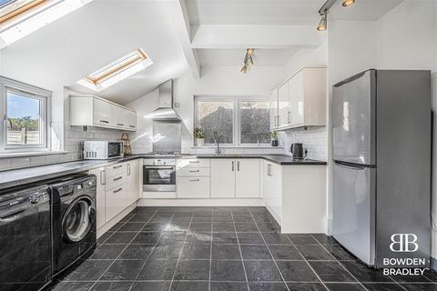 undefined, Mayfair Avenue, Chadwell Heath