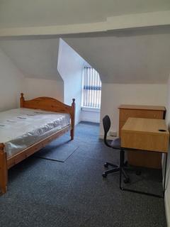 4 bedroom house to rent, 20 George Road, B29 6AH