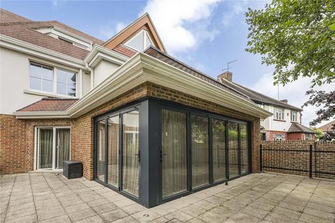 undefined, Totteridge Lane, London, N20