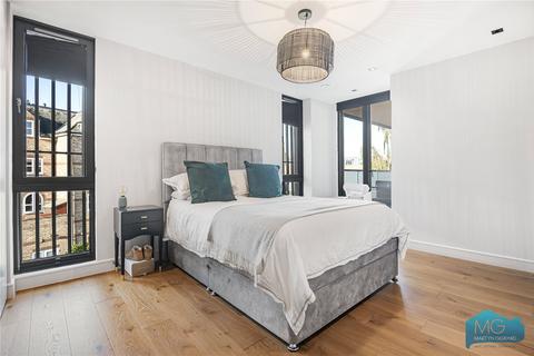 5c, Eden House New Road, London, N8 8TA