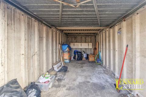 undefined, Roach/Tweed, East Tilbury RM18