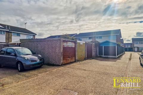 undefined, Roach/Tweed, East Tilbury RM18