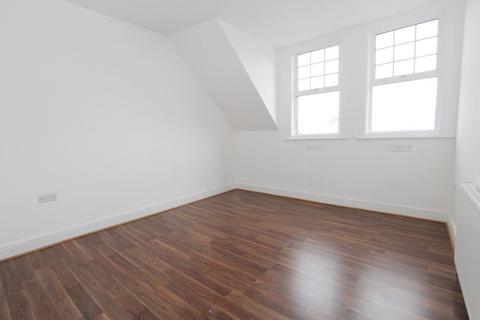 2 bedroom flat to rent, London Road, Isleworth, TW7