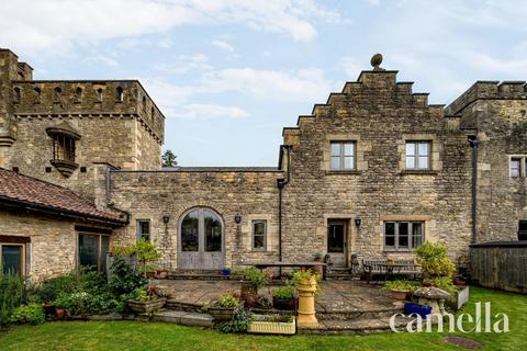 5 bedroom terraced house for sale, Chippenham SN14