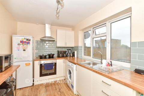 78a High Street, Hornchurch, RM12 4JD