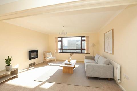 2 bedroom apartment for sale, Hill Turrets Close, Sheffield S11