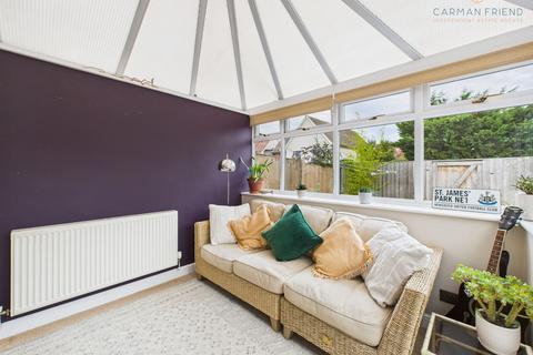 8 Blackthorn Close, Huntington, Chester, CH3 6DY
