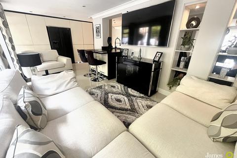 undefined, The Grove, Pontypridd CF37