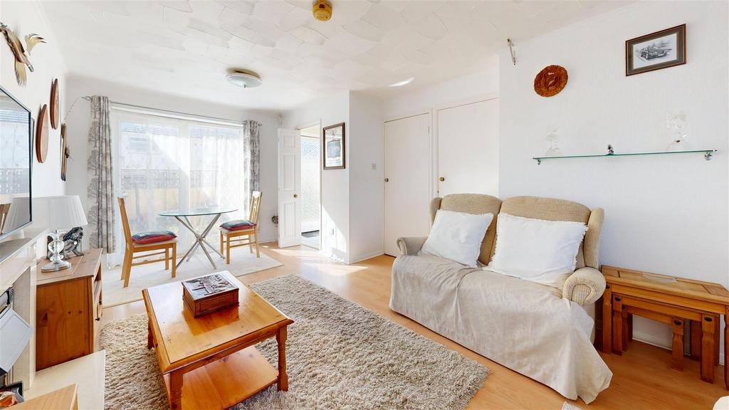 37-Croft-Road-Living-Room 1.jpg