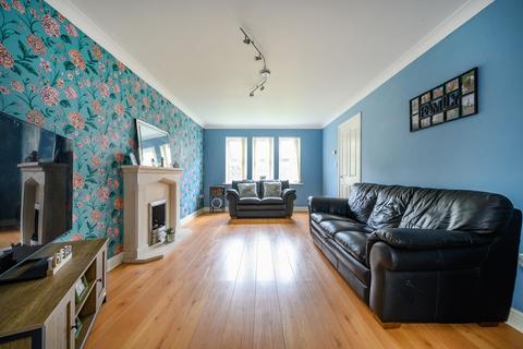 4 bedroom detached house for sale, Fielding Way, Morley, LS27