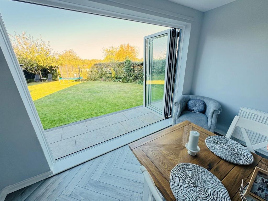 Bi fold doors to garden