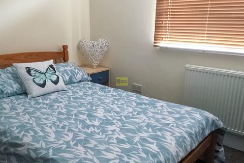 6 bedroom terraced house to rent, Heeley Road, Birmingham B29