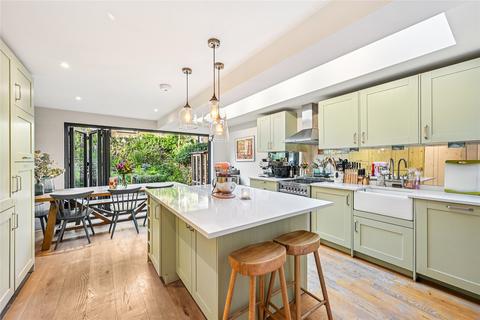 4 bedroom terraced house for sale, Gayford Road, London, W12