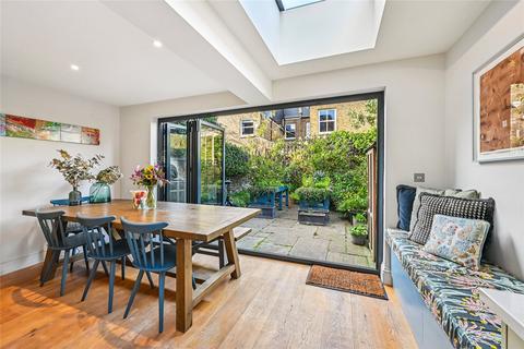 4 bedroom terraced house for sale, Gayford Road, London, W12