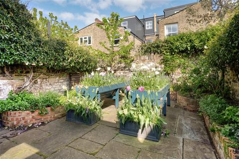 4 bedroom terraced house for sale, Gayford Road, London, W12