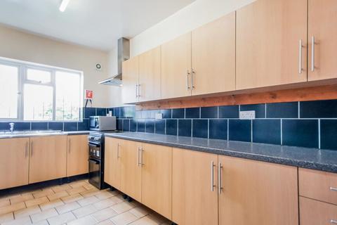 10 bedroom terraced house to rent, Harrow Road, Birmingham B29