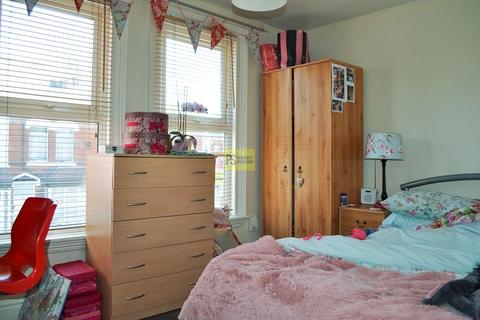 5 bedroom terraced house to rent, Hubert Road, Birmingham B29