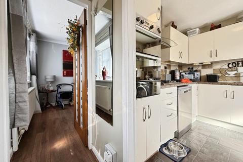 3 bedroom semi-detached bungalow for sale, Rhiwderyn, Birchgrove, Swansea, West Glamorgan, SA7