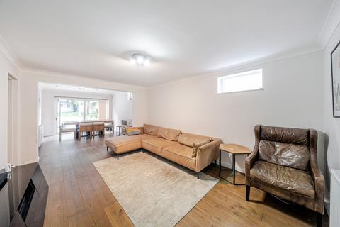 51 Markfield Road, Caterham, CR3 6RQ