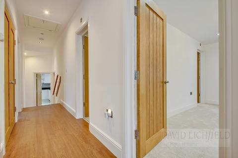 undefined, Northwood HA6
