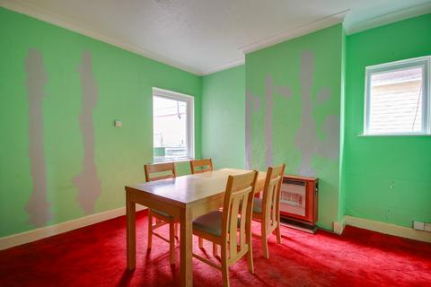 3 bedroom semi-detached house for sale, BITTERNE PARK! NO FORWARD CHAIN! POTENTIAL TO IMPROVE!