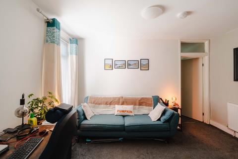 Flat 2, 1 Stackpool Road, Bristol, BS3 1NG