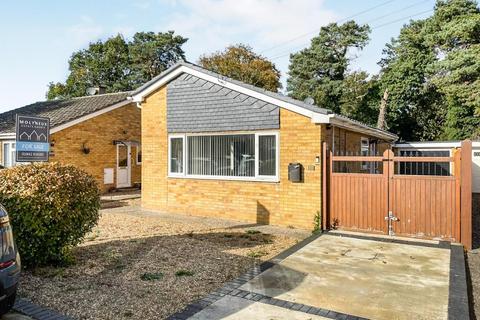 2 bedroom detached bungalow for sale, Birch Crescent, Lakenheath IP27