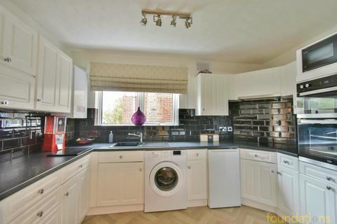 undefined, Heighton Close, Bexhill-on-Sea, TN39