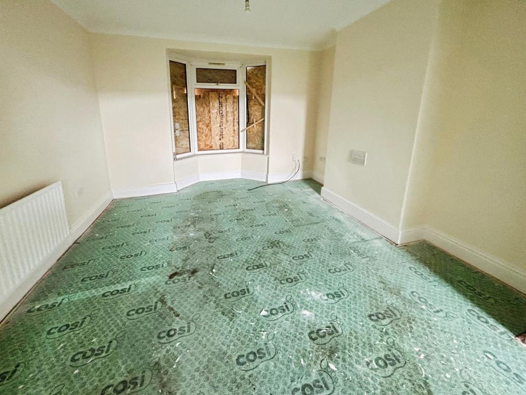 Pbox-bedroom-346679.jpeg