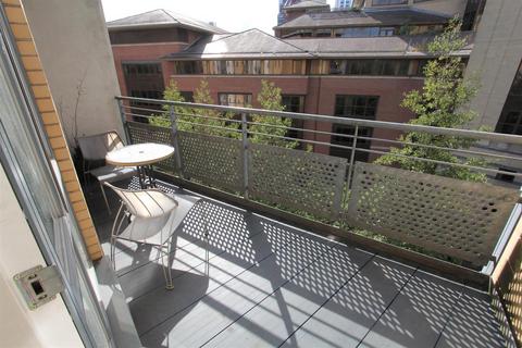 undefined, Aspect 14, Elmwood Lane