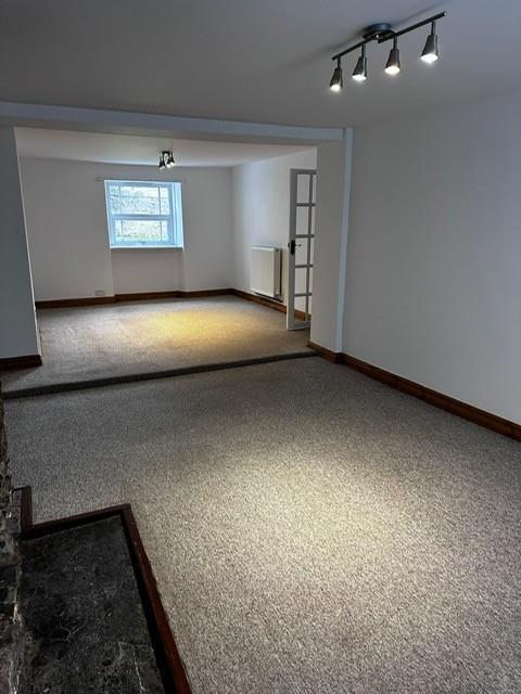 Lounge.jpg