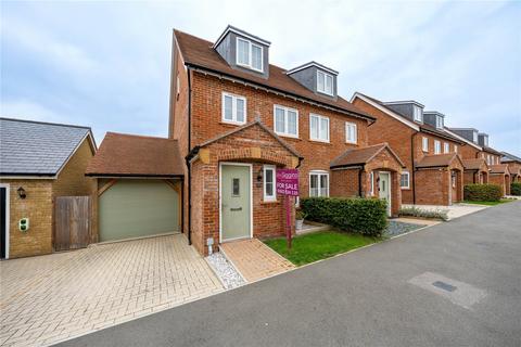 3 bedroom semi-detached house for sale, Caldecott Road, Allington, Maidstone, ME16