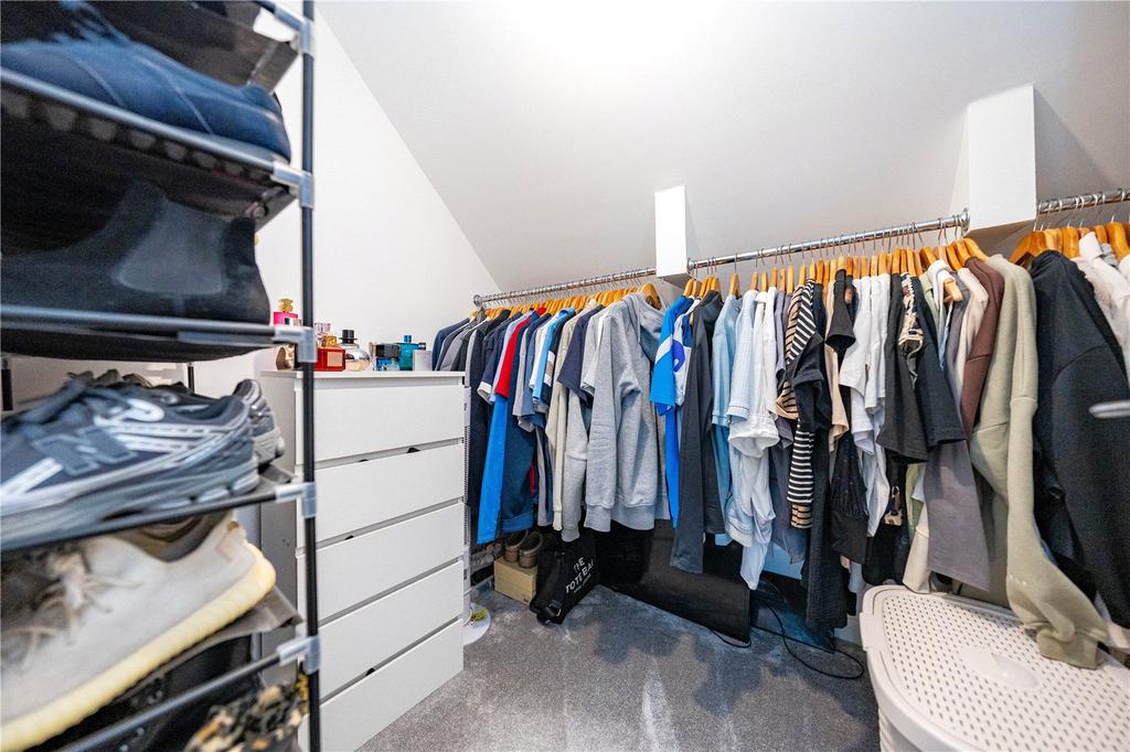 Walk In Closet