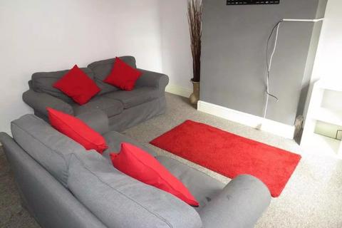 4 bedroom terraced house to rent, Royal Park Road, Leeds LS6