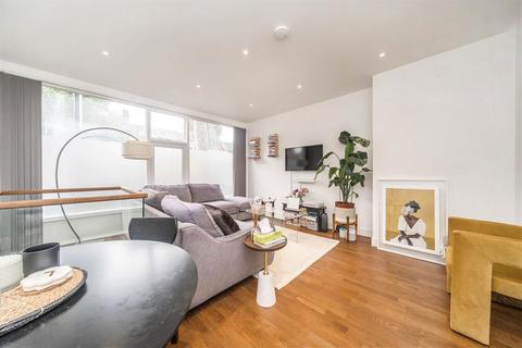 Brownhill Road, London SE6