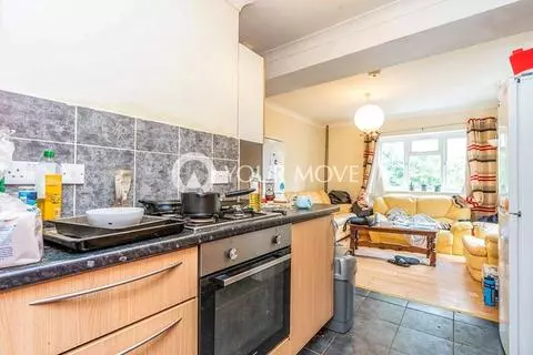 6 bedroom semi-detached house to rent - View 4