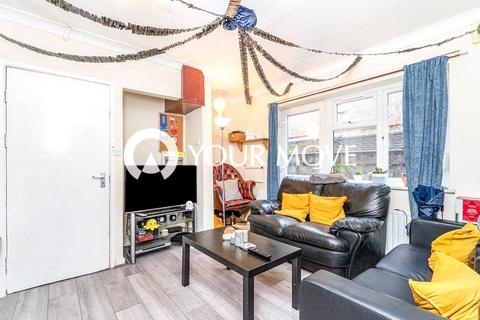 6 bedroom semi-detached house to rent, Arnold Road, Hampshire SO17