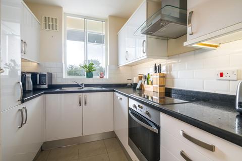 2 bedroom flat for sale, Champion Hill, Ruskin Park House, SE5