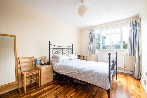 2 bedroom flat for sale, Champion Hill, Ruskin Park House, SE5