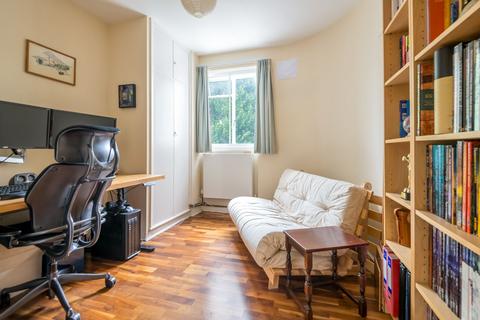 2 bedroom flat for sale, Champion Hill, Ruskin Park House, SE5