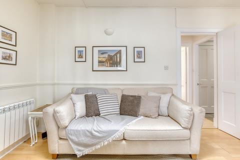 1 bedroom flat for sale, 19 Corinders Land, 70 West Port, Edinburgh, EH1 2LF