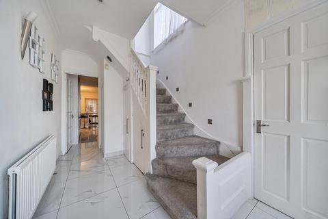 5 bedroom detached house for sale, Kings Drive, Edgware, Greater London. HA8 8EE
