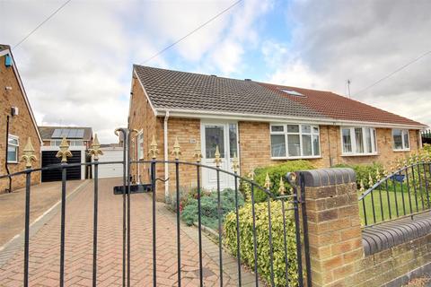 2 bedroom semi-detached bungalow for sale, Scarrington Crescent, Hull
